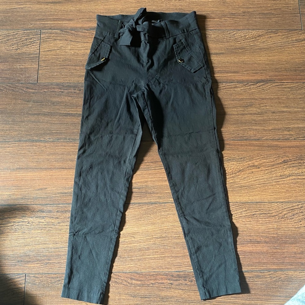 BLACK PANTS